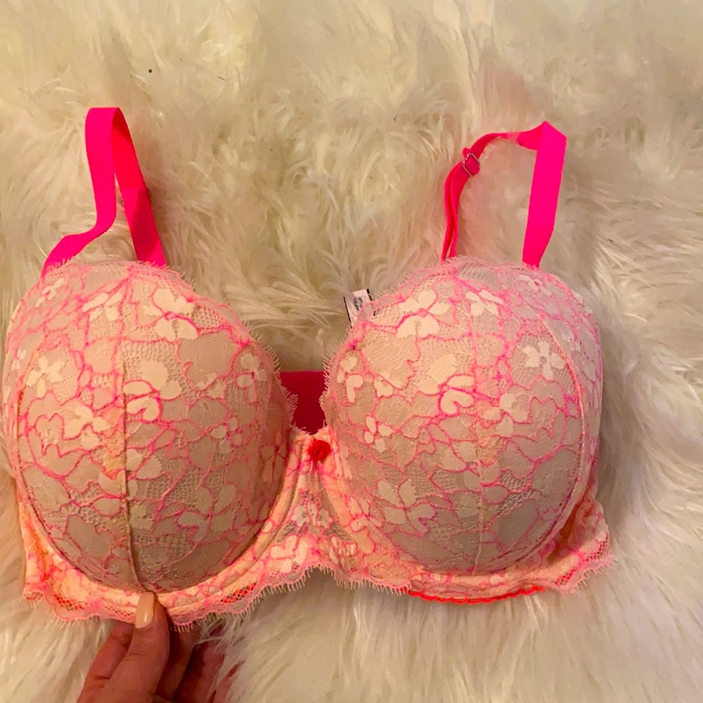 Victoria’s Secret dream angels lined Demi 34DDD